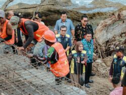 Wagub Lampung Tinjau Perbaikan Jalan Longsor di Tanggamus, Akses Ekonomi dan Wisata Dipastikan Tetap Lancar