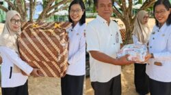 Puluhan Tahun Mengabdi, SDN 7 Tanjung Raya Resmikan Pelepasan Purna Tugas Dua Guru Teladan