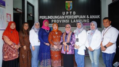 Menteri PPPA Tinjau Layanan UPTD PPA Lampung dan Beri Pendampingan Korban