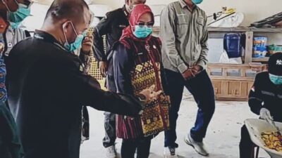 Pastikan Tingkatkan Standar Mutu Karantina Satwa , Bupati Elfianah Tinjau Langsung Instalasi Pengolahan Pangan PT Biomedika Nusantara Indah Mesuji
