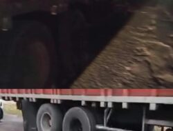 Tabrak Truk Mogok : Diduga Minimmya Penerangan, Dan Rambu Peringatan, Kecelakaan Maut Tewaskan Pengendara Motor