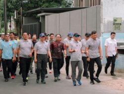 Gubernur Mirza Ikuti Gerak Jalan HUT Kodam XXI/Radin Inten